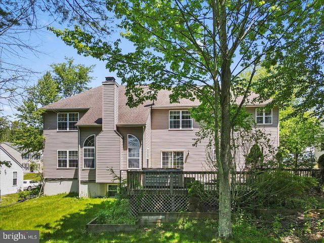 2358 SNAPDRAGON POINT, East Stroudsburg, PA 18301