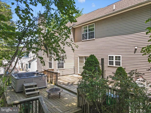 2358 SNAPDRAGON POINT, East Stroudsburg, PA 18301