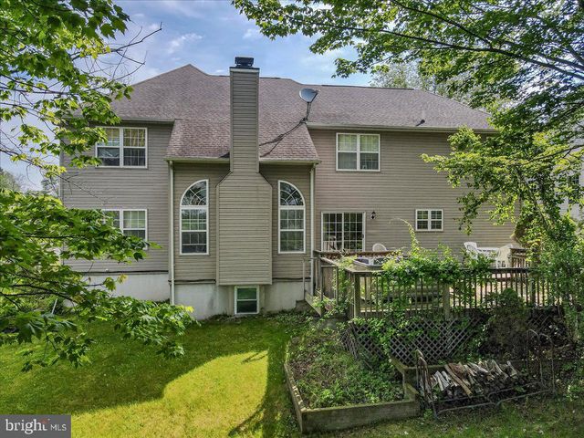 2358 SNAPDRAGON POINT, East Stroudsburg, PA 18301