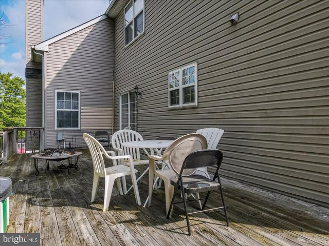 2358 SNAPDRAGON POINT, East Stroudsburg, PA 18301