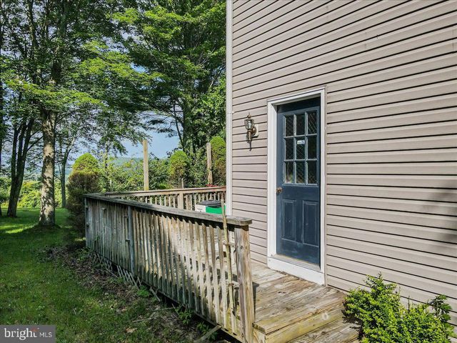 2358 SNAPDRAGON POINT, East Stroudsburg, PA 18301