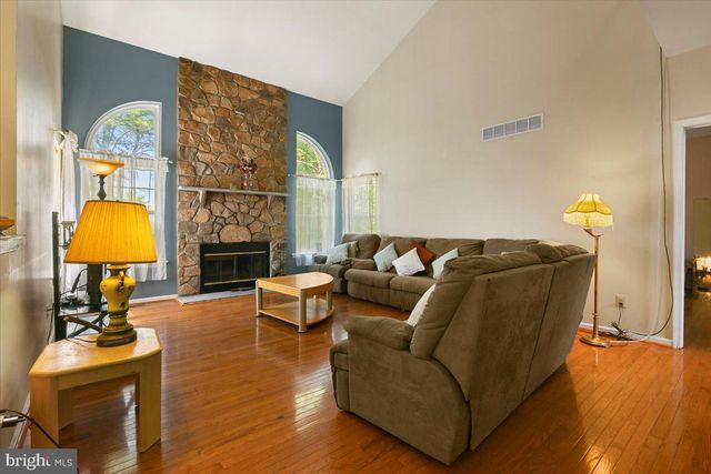 2358 SNAPDRAGON POINT, East Stroudsburg, PA 18301