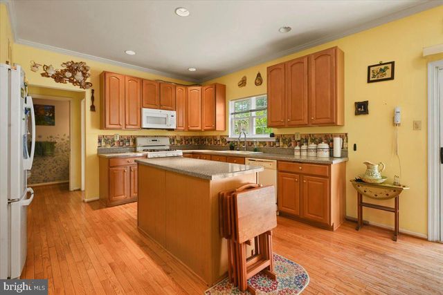 2358 SNAPDRAGON POINT, East Stroudsburg, PA 18301
