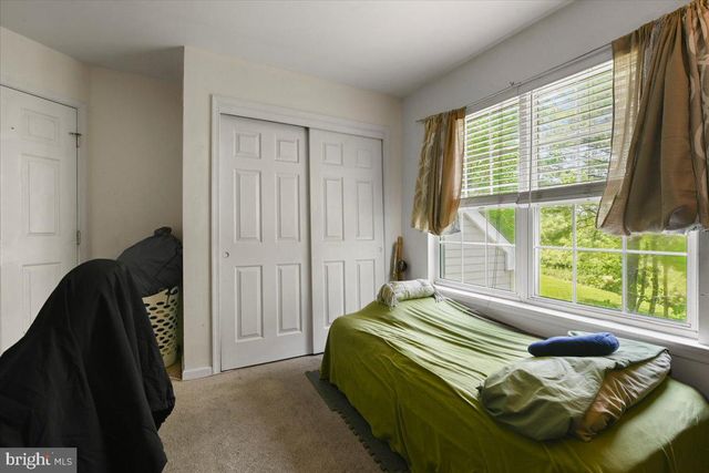 2358 SNAPDRAGON POINT, East Stroudsburg, PA 18301
