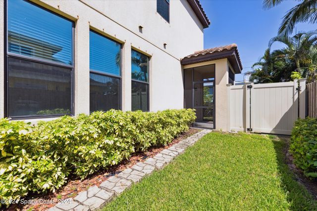 110 Poinsetta Street, Indialantic, FL 32903