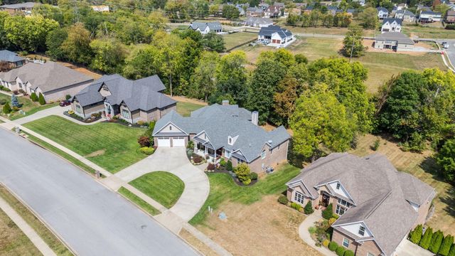 613 Old Coach Road, Nicholasville, KY 40356