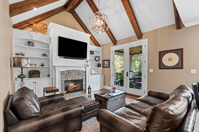 613 Old Coach Road, Nicholasville, KY 40356