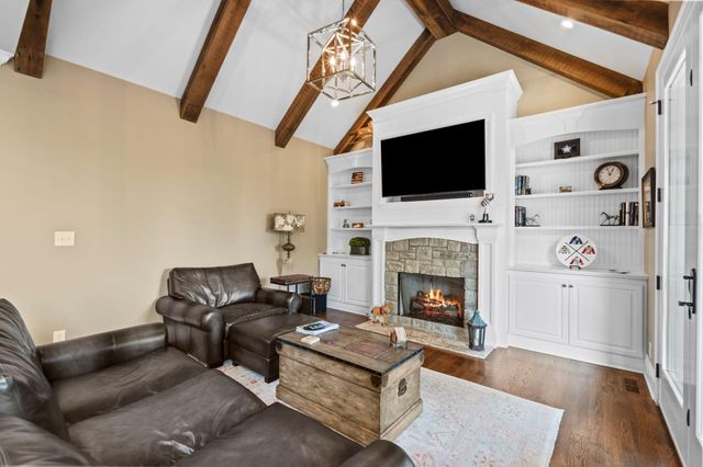 613 Old Coach Road, Nicholasville, KY 40356
