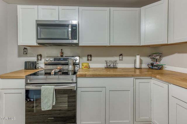 1259 Ridgecrest Avenue, Kingsport, TN 37660