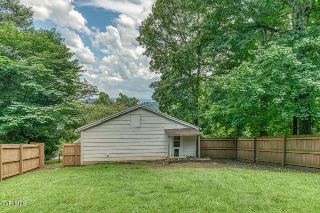 1259 Ridgecrest Avenue, Kingsport, TN 37660