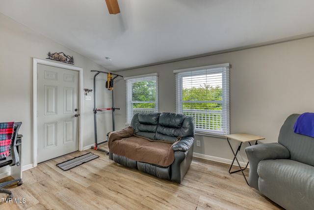 1259 Ridgecrest Avenue, Kingsport, TN 37660