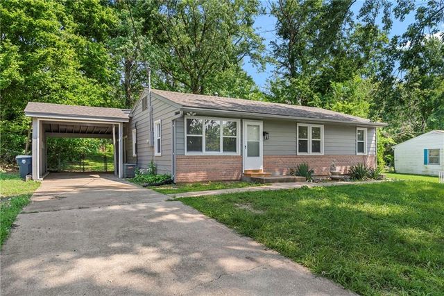 4209 Arlington Avenue, Kansas City, MO 64133