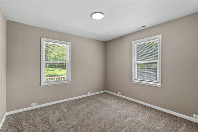 4209 Arlington Avenue, Kansas City, MO 64133
