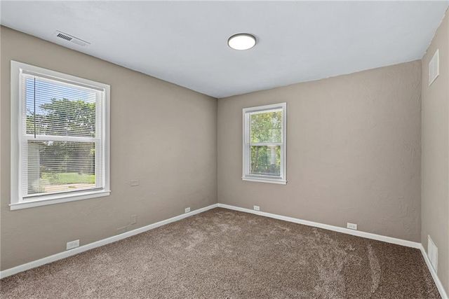 4209 Arlington Avenue, Kansas City, MO 64133