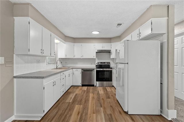 4209 Arlington Avenue, Kansas City, MO 64133