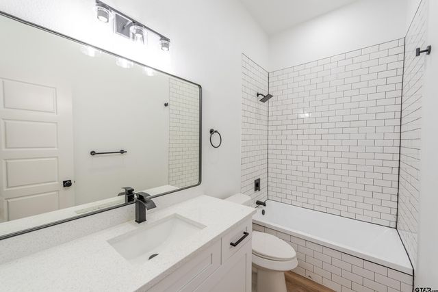 1279 Bonham St., Paris, TX 75460