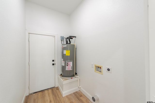 1279 Bonham St., Paris, TX 75460