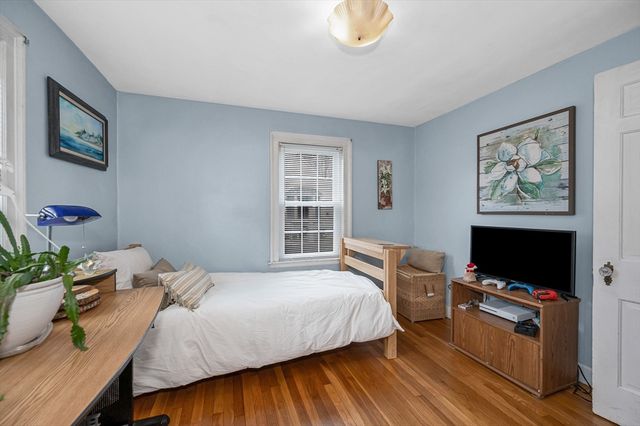 28 Stedman Street, Chelmsford, MA 01824