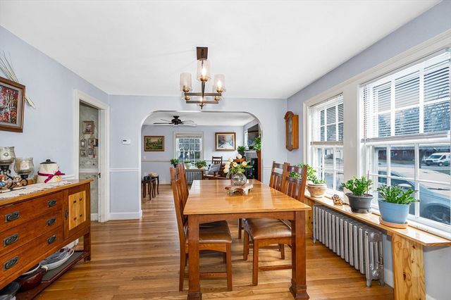 28 Stedman Street, Chelmsford, MA 01824