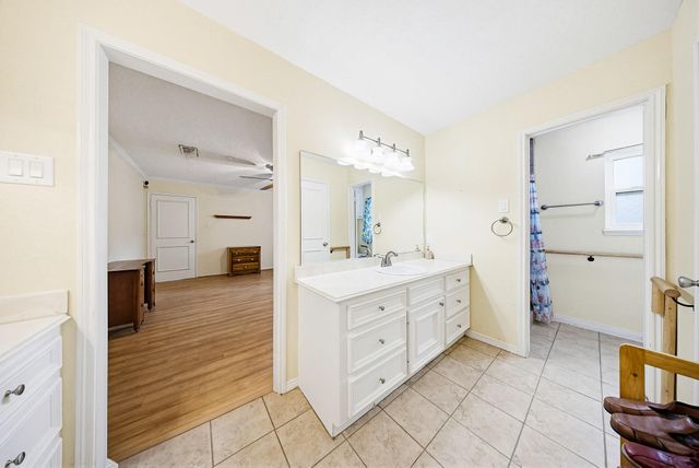 6615 Cypress Point Drive, Houston, TX 77069