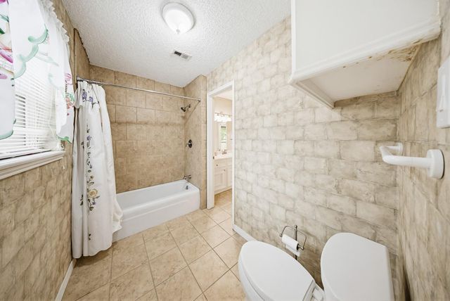 6615 Cypress Point Drive, Houston, TX 77069