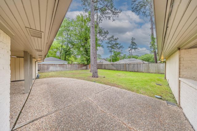 6615 Cypress Point Drive, Houston, TX 77069