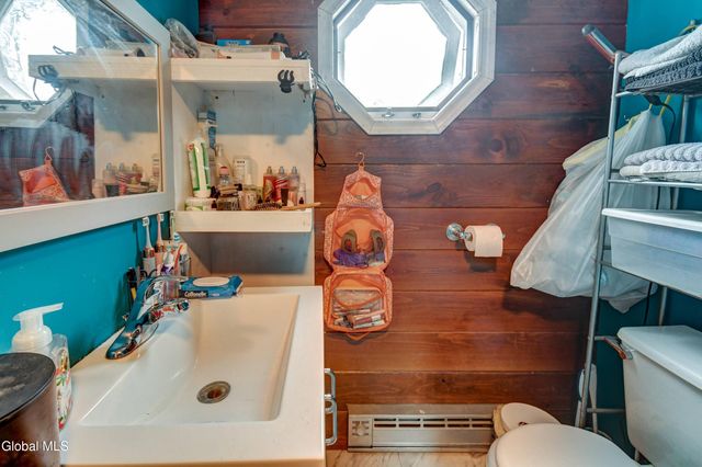 45 Lafayette Street, Palatine Bridge, NY 13428