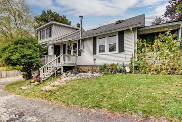 45 Lafayette Street, Palatine Bridge, NY 13428