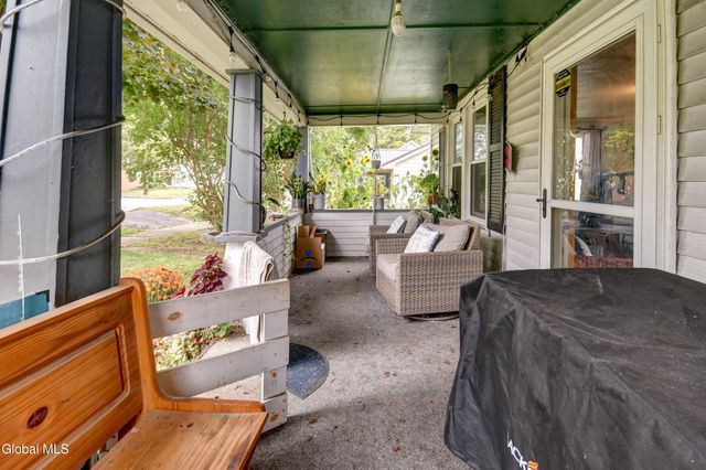 45 Lafayette Street, Palatine Bridge, NY 13428