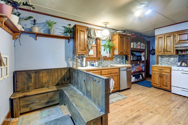 45 Lafayette Street, Palatine Bridge, NY 13428