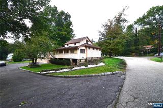 830 Circle Avenue, Franklin Lakes, NJ 07417