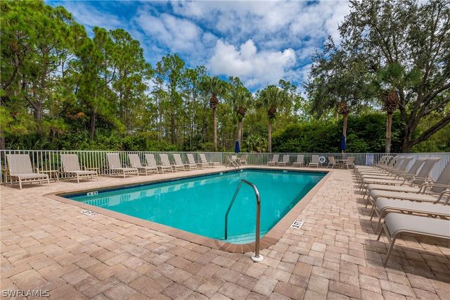 8555 Naples Heritage DR 237, Naples, FL 34112