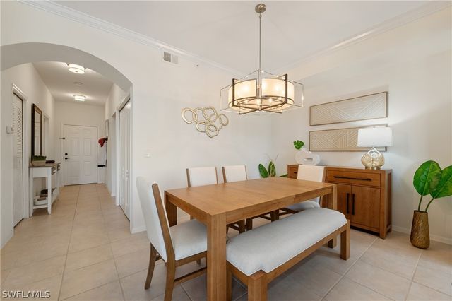 8555 Naples Heritage DR 237, Naples, FL 34112