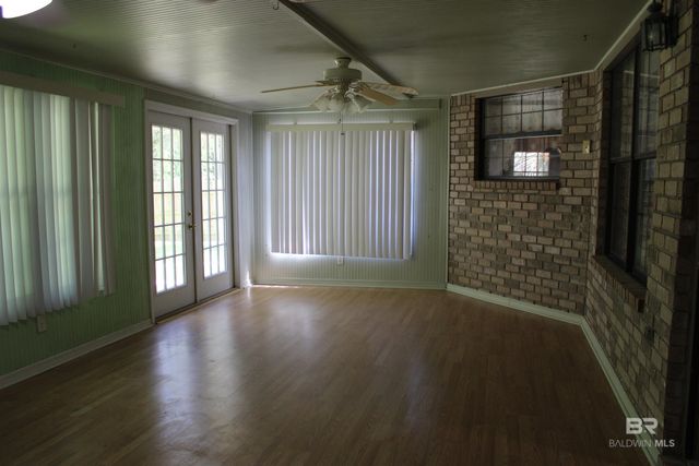 2565 Manuel Drive, Lillian, AL 36549
