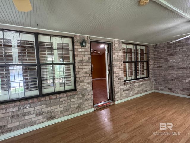 2565 Manuel Drive, Lillian, AL 36549