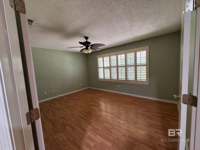 2565 Manuel Drive, Lillian, AL 36549