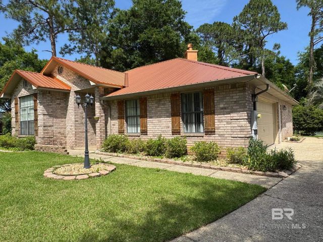 2565 Manuel Drive, Lillian, AL 36549
