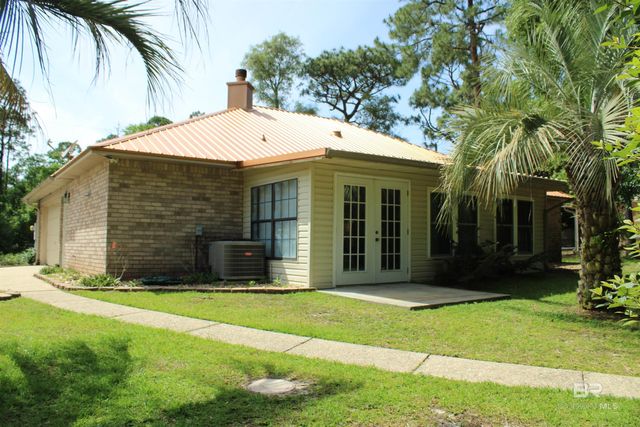 2565 Manuel Drive, Lillian, AL 36549