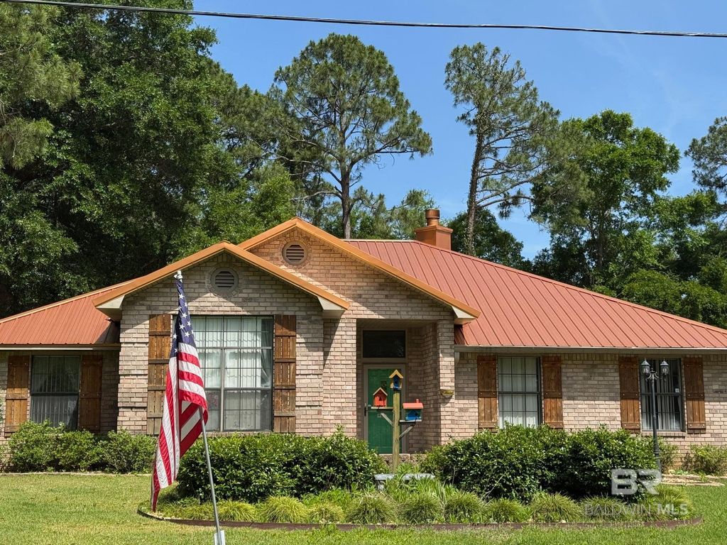 2565 Manuel Drive, Lillian, AL 36549