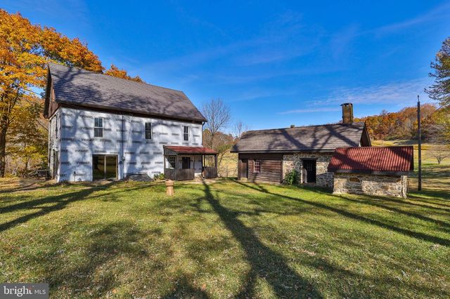 7632 KINGS HIGHWAY S, Zionsville, PA 18092