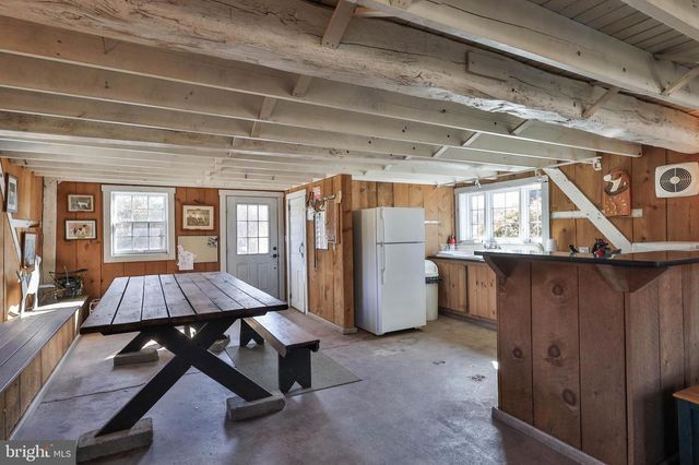 7632 KINGS HIGHWAY S, Zionsville, PA 18092