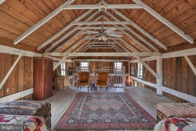 7632 KINGS HIGHWAY S, Zionsville, PA 18092