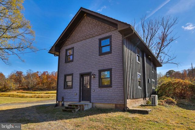 7632 KINGS HIGHWAY S, Zionsville, PA 18092