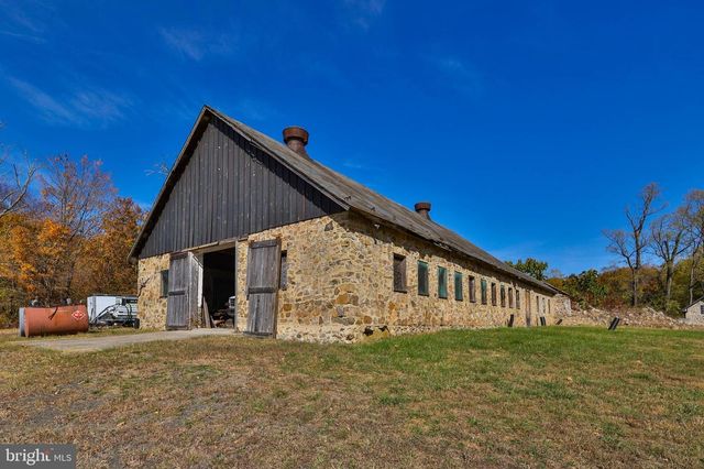 7632 KINGS HIGHWAY S, Zionsville, PA 18092