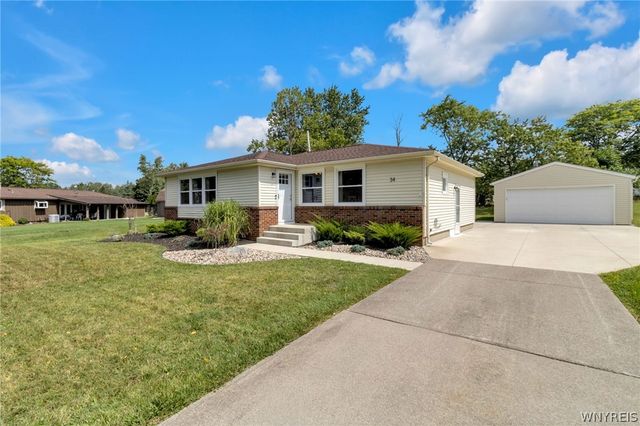 34 Kingswood Drive, Orchard Park, NY 14127