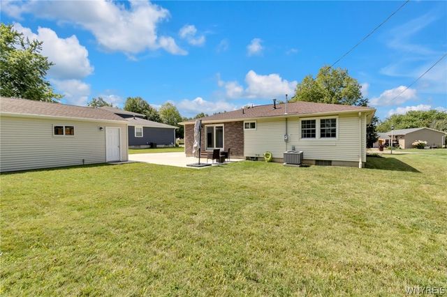 34 Kingswood Drive, Orchard Park, NY 14127