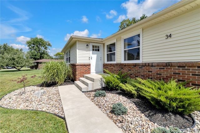 34 Kingswood Drive, Orchard Park, NY 14127