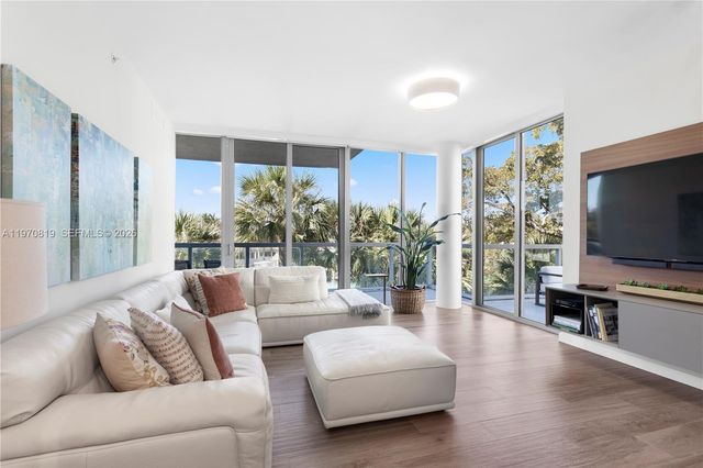 9940 W Bay Harbor Dr 3G-N, Bay Harbor Islands, FL 33154