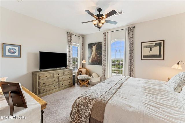 535 Rarity Bay Pkwy D301, Vonore, TN 37885