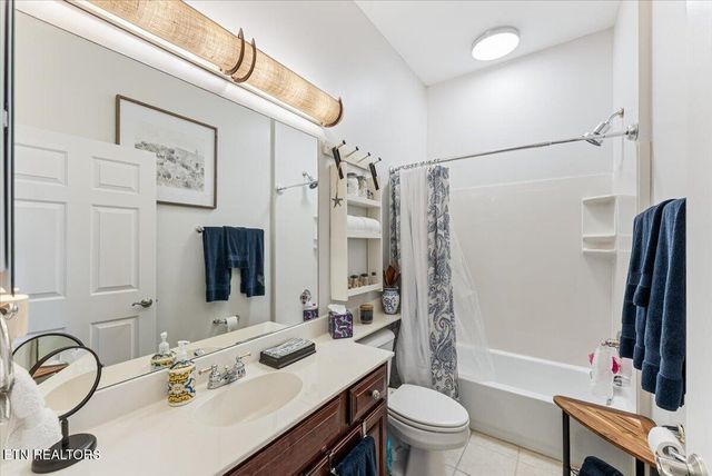 535 Rarity Bay Pkwy D301, Vonore, TN 37885